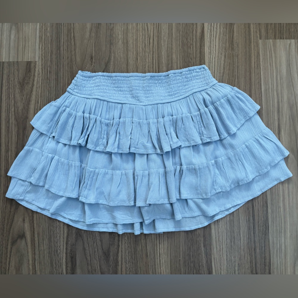 NWT Hollister Blue Ultra High Rise Ruffle Skirt with Built in Shorts & Pockets